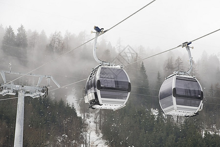 以意大利多洛米特语制作的gondola绳索缆车娱乐天空滑雪滑雪板运输闲暇图片