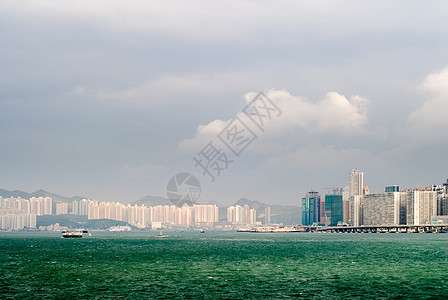 靠近海洋的高高建筑的城市风景场景市中心景观建筑学海岸旅行港口办公室金融城市图片