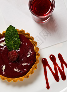 草莓塔面包甜点馅饼盘子浆果奶油餐厅食物小吃糕点图片