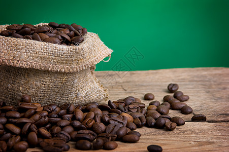 咖啡豆饮料黑色木板豆子菜单背景图片