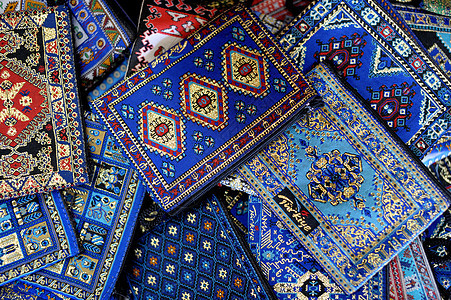 装有土耳其纪念品的商店摊台地毯工艺手工旅行气氛文化传统展示制品艺术图片