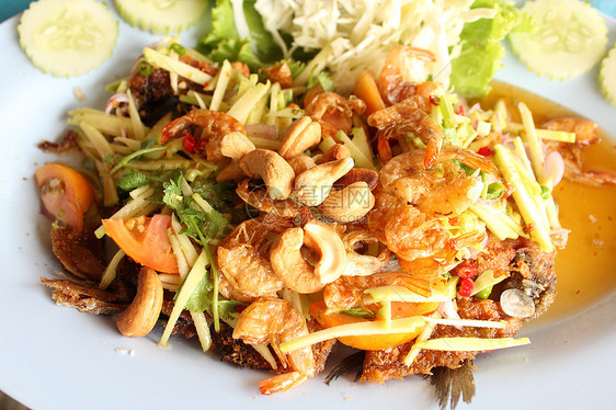泰式泰国食品腰果沙拉虾米食物黄瓜柠檬蔬菜胡椒美食香菜图片