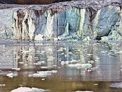 斯瓦尔巴德的人工冰川图片