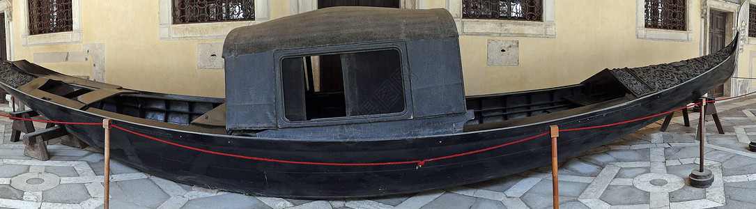 威尼斯古老的gondola图片