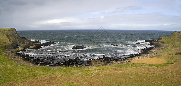 巨人大桥全景岩石海岸线沿海多边形海岸悬崖石头风化旅游吸引力图片