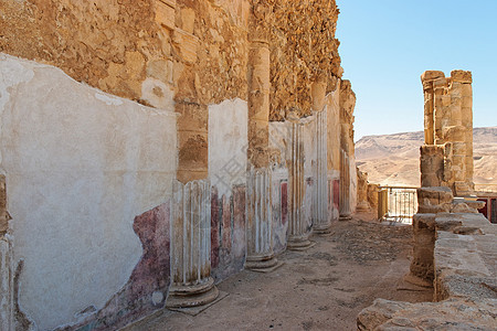 希律王古老马萨达宫墙和殖民地的废墟图片