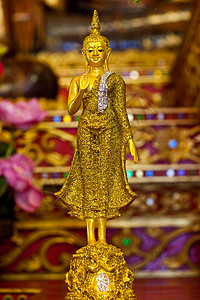 北泰国金佛像 注雕像寺庙宗教雕塑古董艺术背景图片