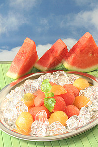 冰上吃美瓜热带果味甜点冬瓜水果瓜片熏肉水果片图片