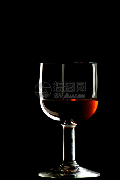 红酒玻璃瓶子酿酒师酒厂反思剪影反射品酒红色图片
