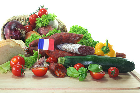 法语腊肠小吃香肠市场风干胡椒洋葱图片