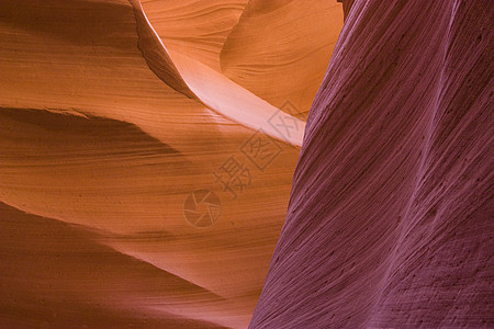 亚利桑那州的蚂蚁峡谷石头狭缝羚羊侵蚀橙子大厅砂岩岩石干旱图片
