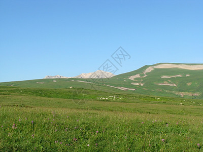 山山脉天空旅行路线岩石轨道解脱全景花朵高山文件图片