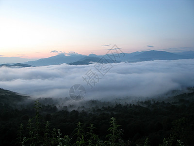 山山脉植被天空文件风景路线山丘石头高山草甸旅行图片