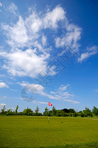 高尔夫球场乐趣草地自由运动假期晴天天空车道空气爱好图片