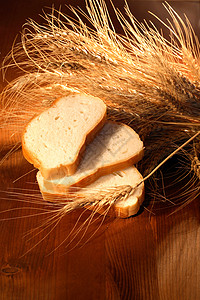 面包和小麦耳朵花束种子麦穗庄稼大麦农业植物生长谷类图片