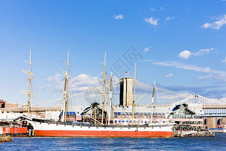 美国纽约市曼哈顿17号码头世界帆船位置外观旅行血管城市图片