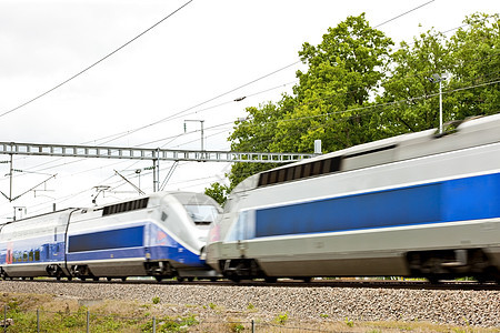 TGV火车 法国伯根迪运输旅行铁路运输机车铁路旅客外观电力快车列车图片