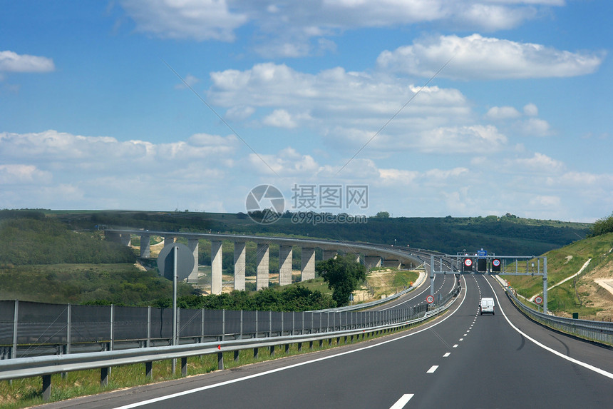 公路高速公路风景发动机沥青车道运输曲线运动旅行弯曲速度图片