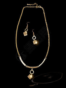 珠宝套件项链耳环金子首饰展示宝石吊坠水晶反射礼物图片