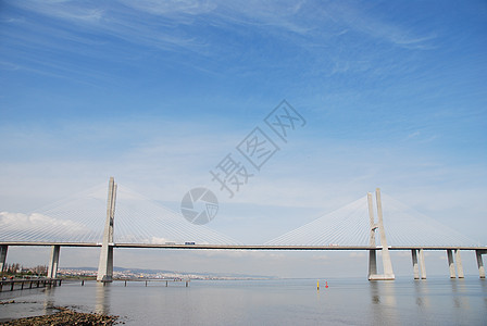 葡萄牙里斯本桥天空城市工程伽马地标建筑学博览会海洋蓝色纪念碑图片