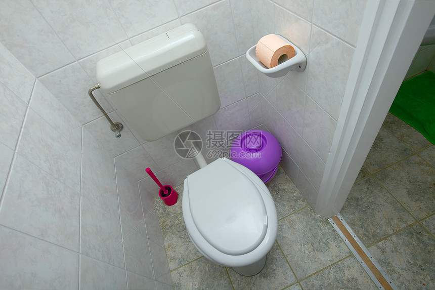 厕所壁橱垃圾箱座位排尿洗漱公用事业紫色瓷砖家庭用品图片