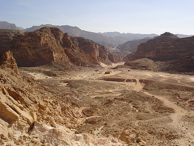 色峡谷沙漠荒野图片