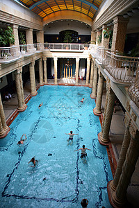 布达佩斯的浴室运动城市药品结构城堡洗澡游泳建筑澡堂文化图片