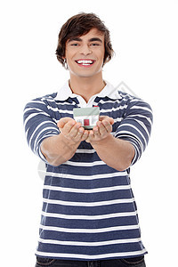 有房子模特儿的年轻人财产工人男性玩具微笑金融储蓄销售屋主男人图片