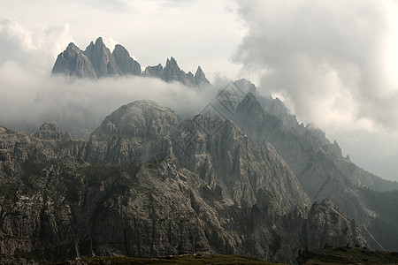 山山脉顶峰石头情绪地形远足山脉戏剧性旅行晴天编队图片