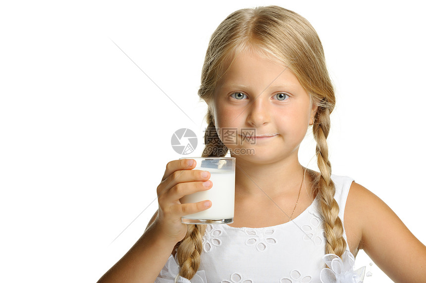美女 喝牛奶的漂亮女孩辫子美食头发食物孩子们玻璃嘴唇女性女孩们胡子图片