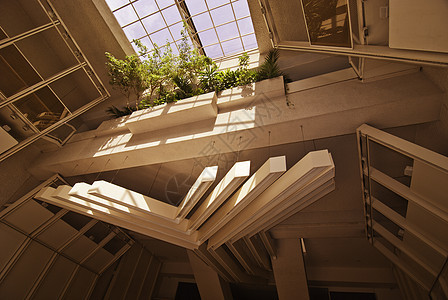 Cannes内地建筑喷泉政治城市大学中庭螺旋反射楼梯建筑学椭圆形图片