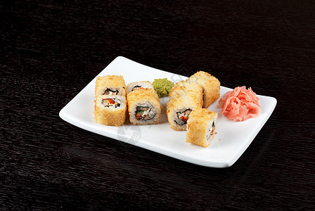 寿司卷鳗鱼寿司沙拉盒子面条美食芝麻鱼子鱼卵午餐图片