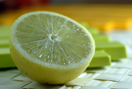 Lemon 切石淬火黄色果汁水果柠檬蔬菜维生素绿色食物图片