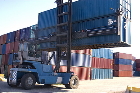集装箱集装箱在港口托运运输出口金属送货商品海关贸易商业血管进口图片
