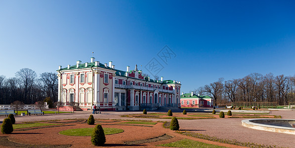爱沙尼亚塔林Kadriorg宫大厦场景花园首都公园地标城市遗产城堡建筑图片