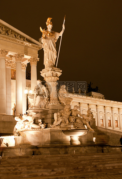 夜间维也纳女神像图片