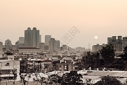 城市日落公寓大厦房子场景风景市中心建筑戏剧性摩天大楼首都图片