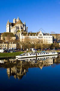 Auxerre 法国伯根迪反射景观建筑物寺庙历史性历史宗教大教堂精神外观图片