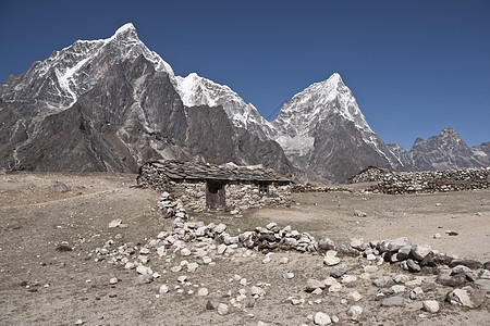 山山山区避难地首脑蓝色干旱住宅顶峰小屋风景天空高清图片