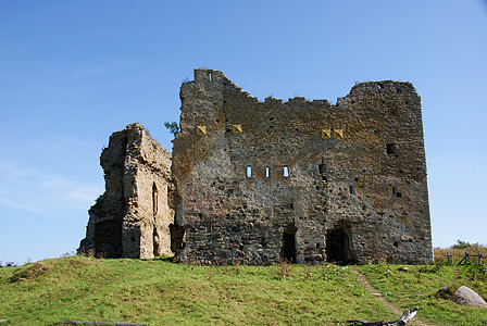 城堡的废墟考古学地标蓝色考古石头历史寺庙建筑旅游天空图片