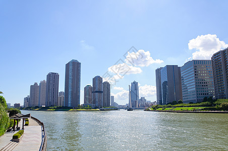 日本东京旅游天际旅行游客公寓蓝天房屋观光摩天大楼副中心图片