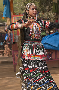 印度民间舞者图片
