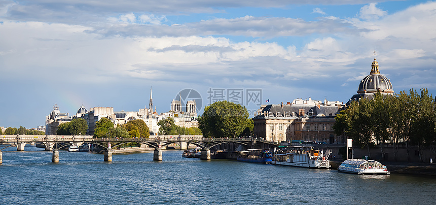 巴黎全景-塞纳河的视图图片