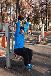 适合性活动锻炼腹部健身房运动装训练减肥行动运动员重量图片