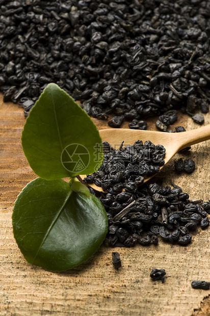 清茶和干茶宏观白色享受文化药品绿色单宁草本植物叶子木头图片