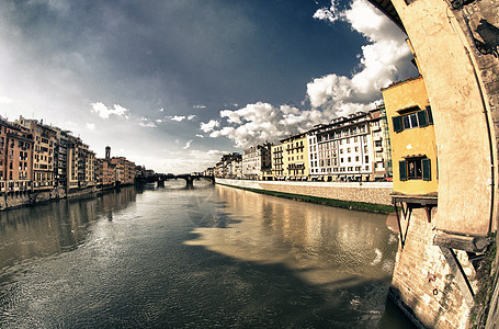 佛罗伦萨的景象来自旅游古董反射文化蓝色建筑学天空血管艺术城市图片