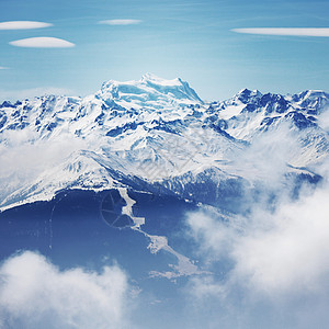 山上有高山单板风景冰川顶峰季节旅游旅行太阳暴风雪冻结图片