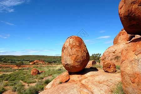 红宝石红色红土蓝天沙漠岩石石头公园旅行衬套图片