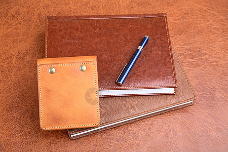 皮革组织者和钢笔环境办公棕色办公用品笔记桌子商业记事本日记工作图片