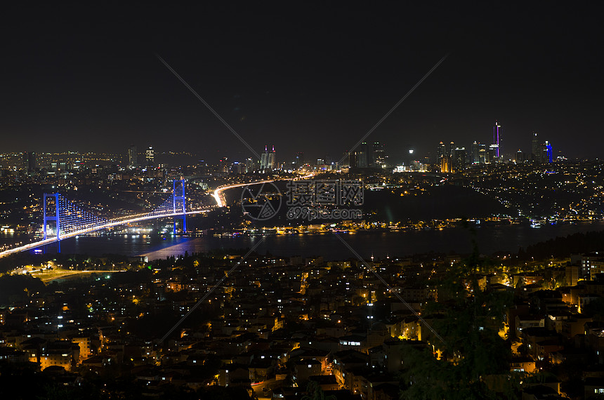 Bosphorus桥夜景全景建筑路灯街道设备办公楼景观风光灯光都市图片